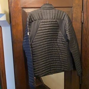 Men’s M Eddie Bauer down jacket